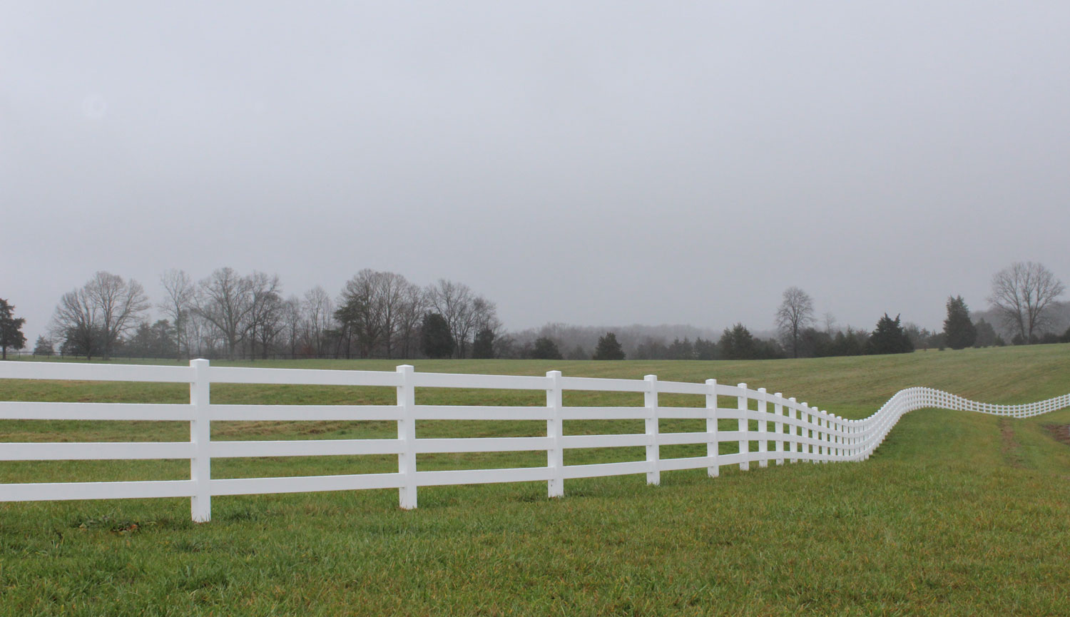 4 rail vinyl fence installation